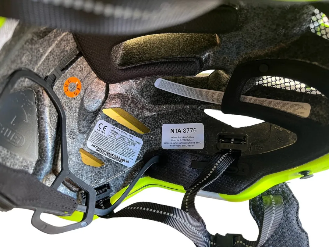 ABUS Pedelec 2.0 Fietshelm L - Fluor geel