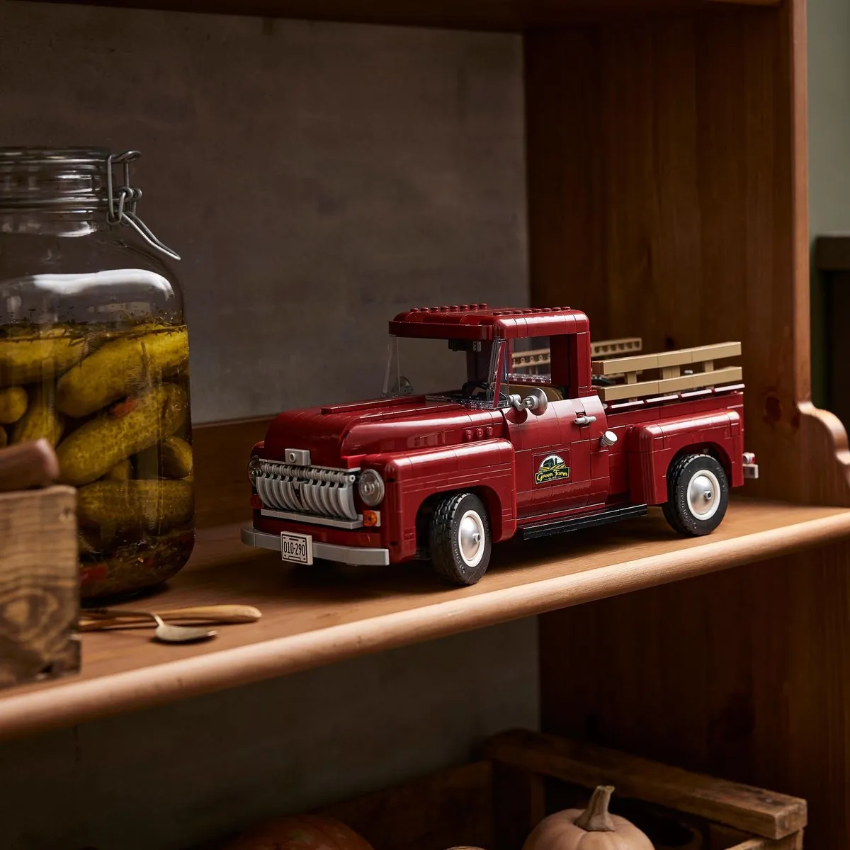 LEGO IDEAS Pick-up Truck 10290 - 1677 Stukken - Rood - afbeelding 2 van 6