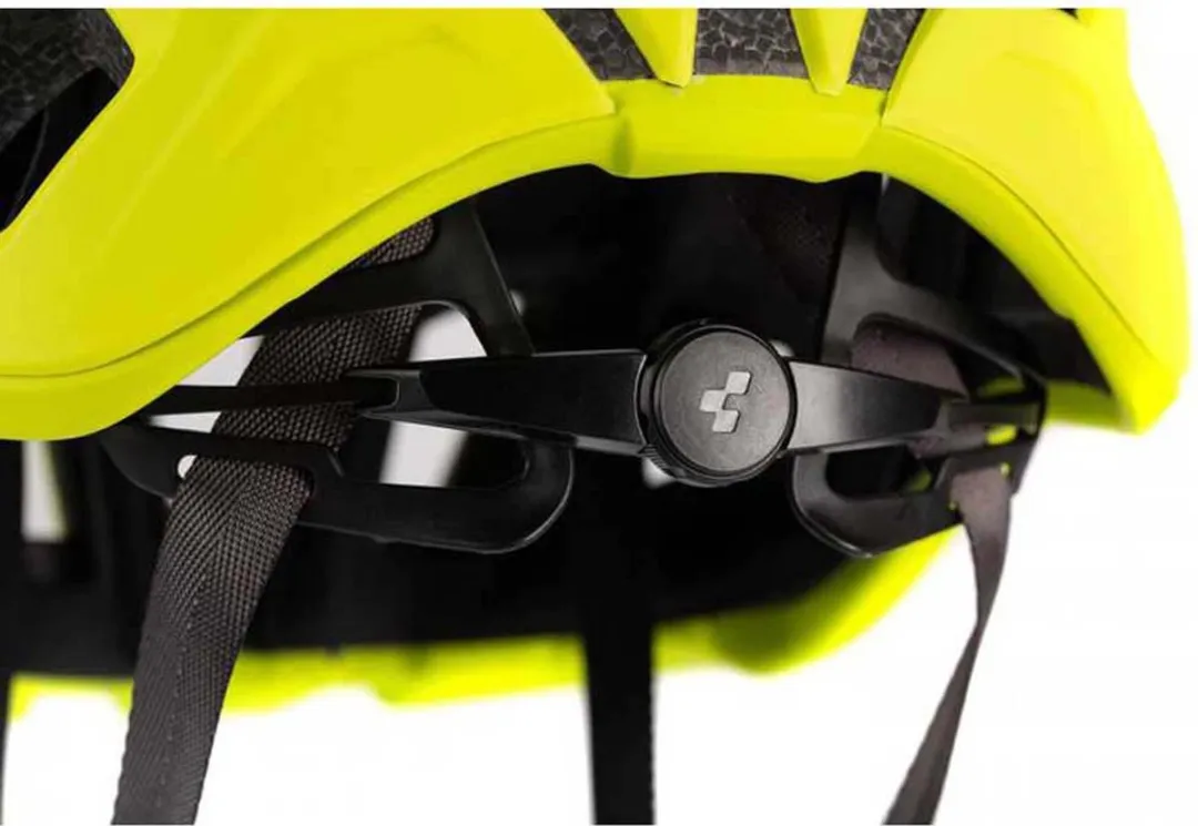 Cube Road Race Helm - 24 Ventilatiegaten - 49-55cm - Geel
