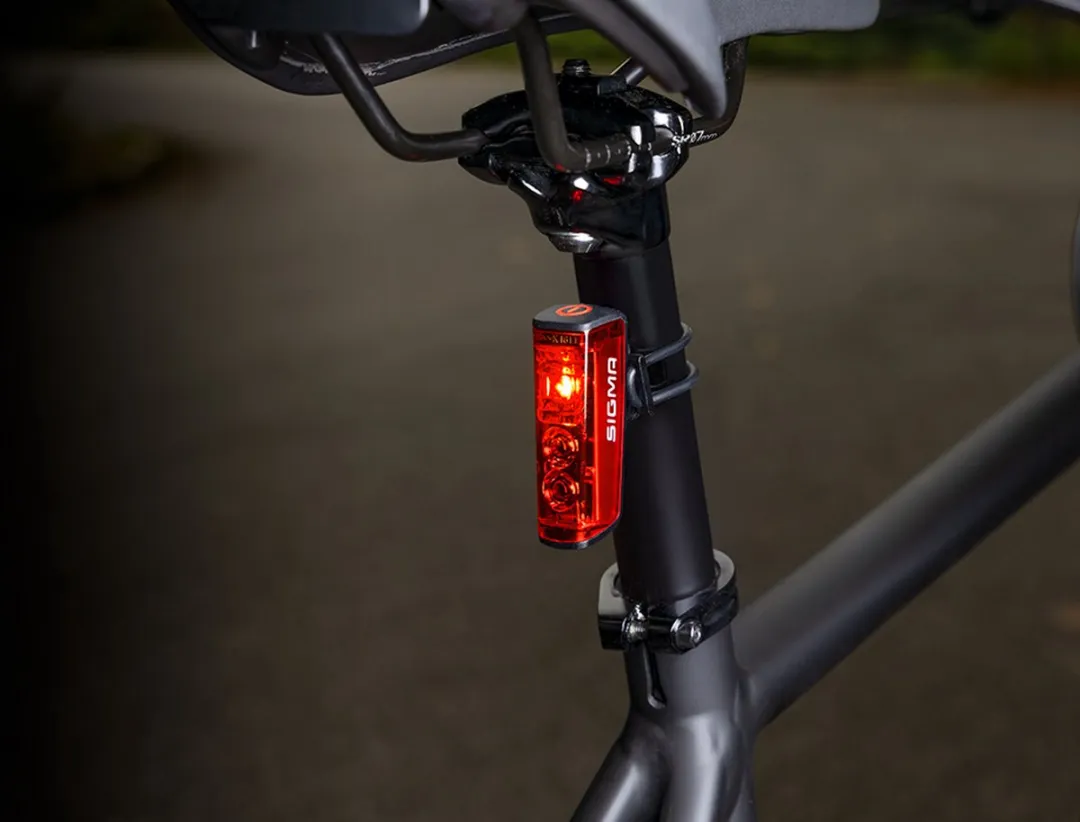 Sigma Aura 80 USB + Blaze Fietsverlichtingsset - 80 Lux - Zwart/zilver