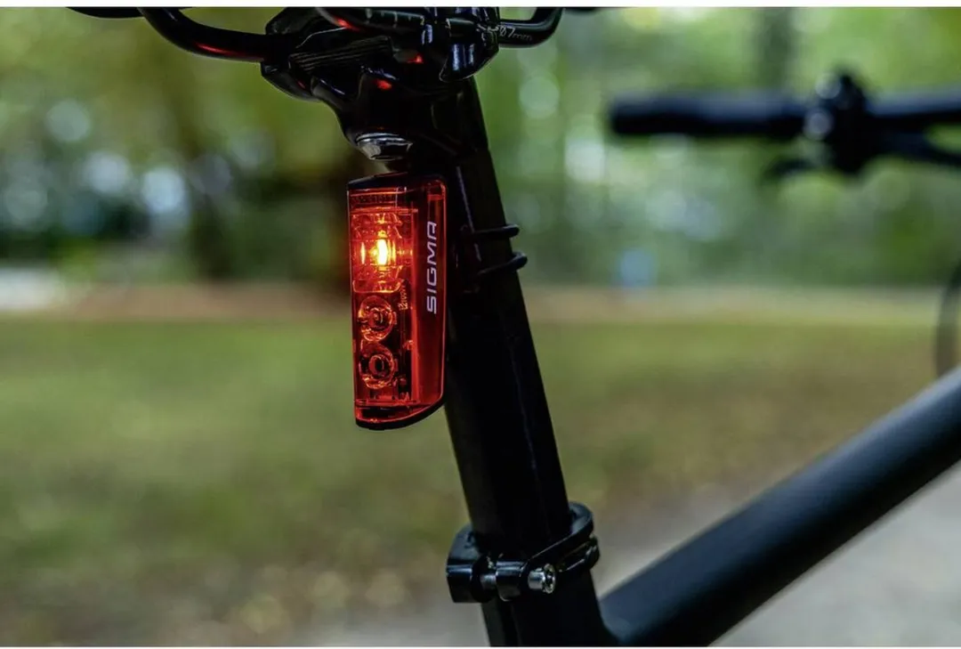 Sigma Aura 80 USB + Blaze Fietsverlichtingsset - 80 Lux - Zwart/zilver - afbeelding 6 van 6