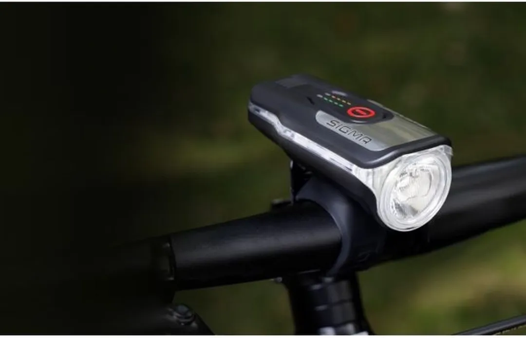 Sigma Aura 80 USB + Blaze Fietsverlichtingsset - 80 Lux - Zwart/zilver