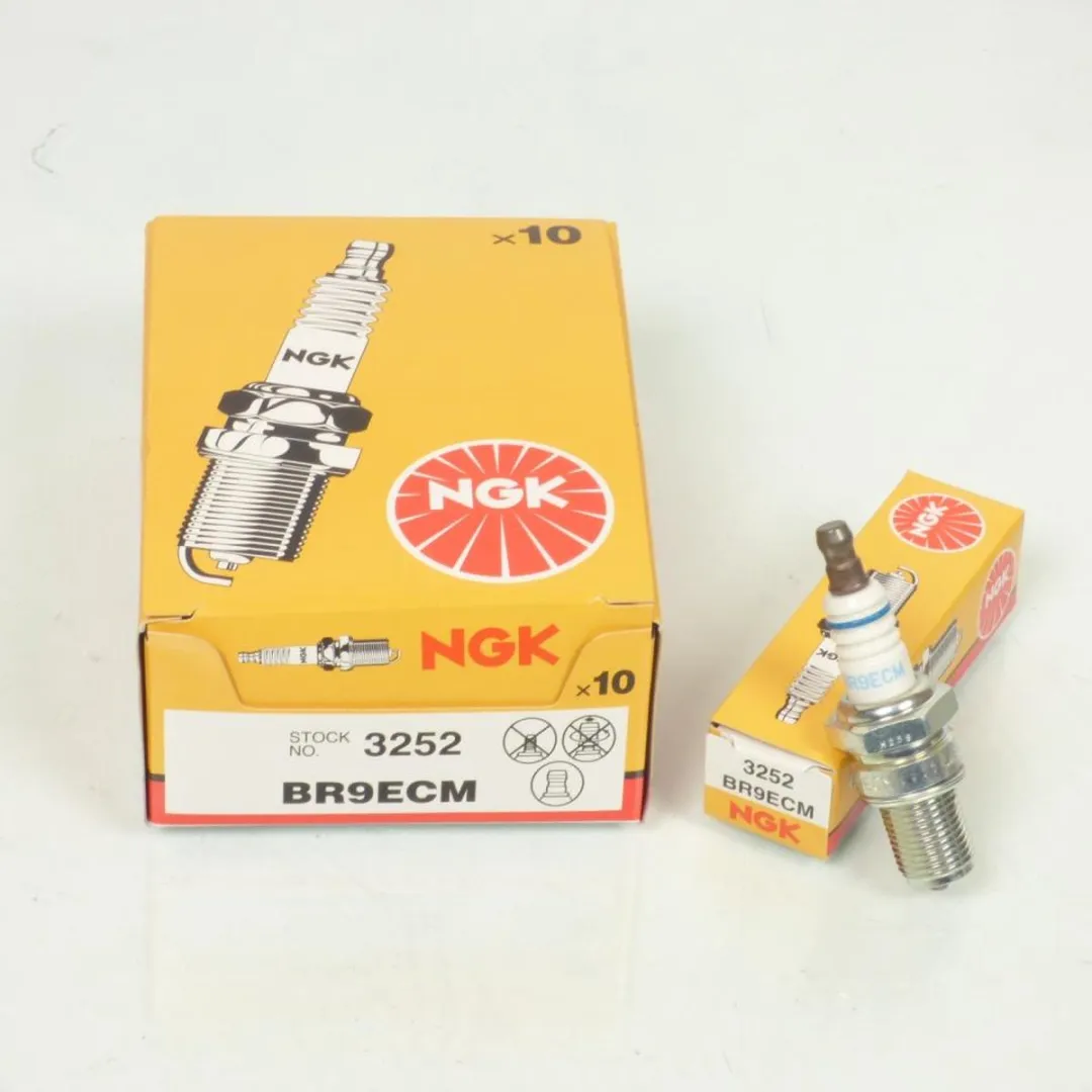NGK BR9ECM Bougie Aprilia 250 RS - 10 Stuks - Blanc