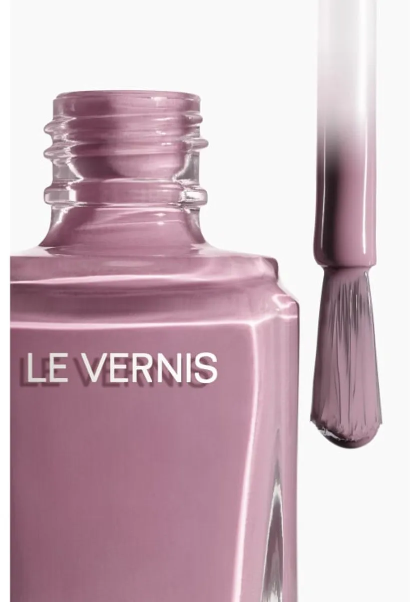 Chanel Le Vernis Nº 137 Nagellak - 13ml