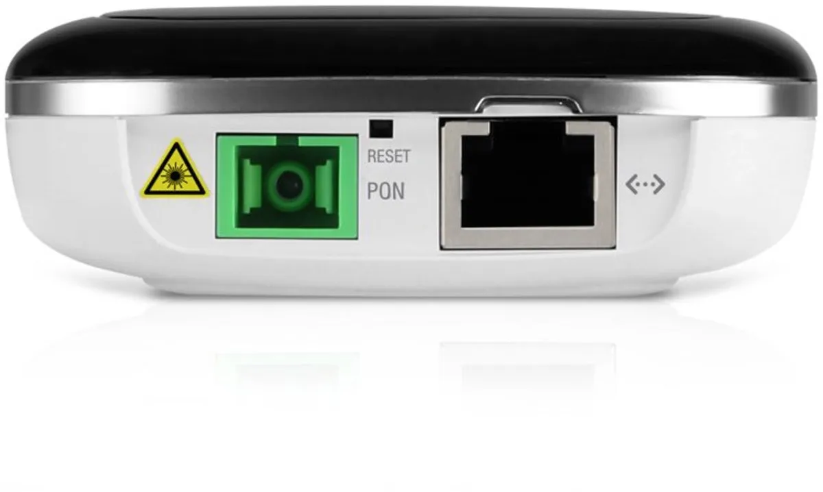 Ubiquiti UFiber Nano UF-NANO GPON Switch - 1 PoE-poort - Zwart