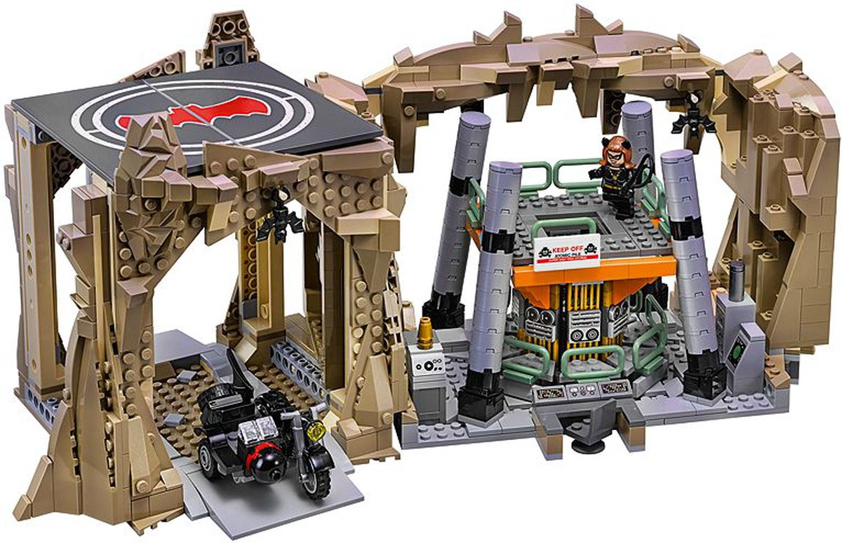 LEGO Super Heroes Batman Classic TV Series: Batcave - 76052