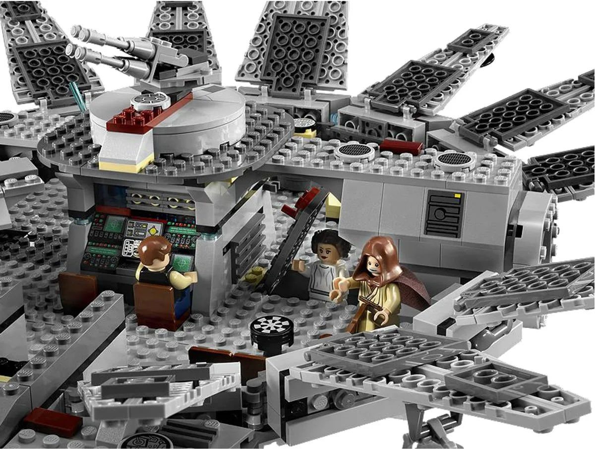 LEGO Star Wars Millennium Falcon 7965 - 1254 Stenen
