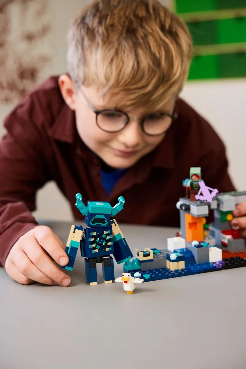 LEGO Minecraft De Ontmoeting met de Opzichter 21274 - 238 Stukken - Multicolor