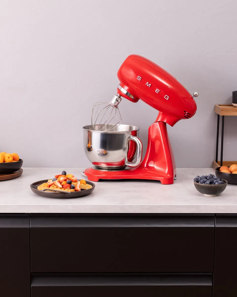 Smeg SMF05RDEU Keukenmachine - 1000W - Rood