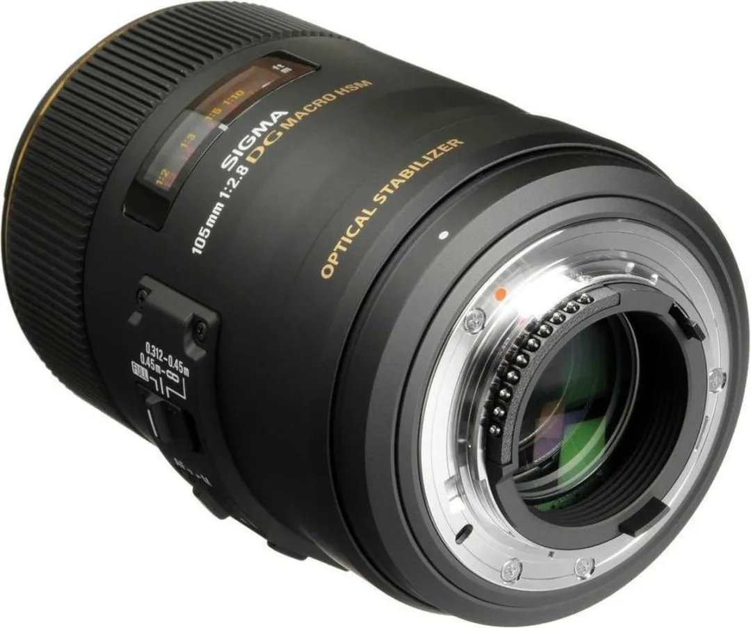 Sigma 105mm F2.8 EX DG OS HSM Macro - Nikon F-mount - 62mm