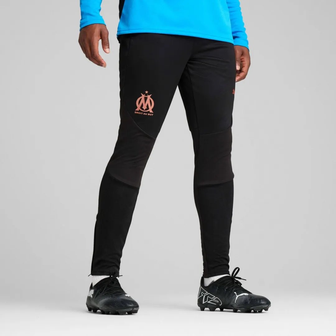 PUMA OM 2024/25 Trainingsbroek L - Zwart