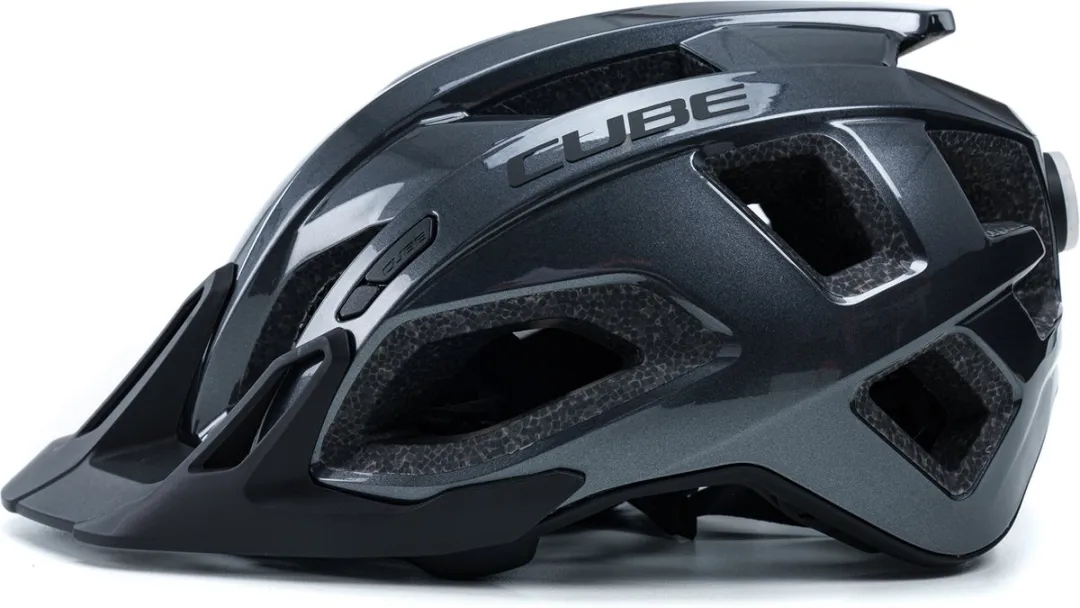 Cube Quest Fietshelm - 15 Ventilatiegaten - M - Glans Zwart