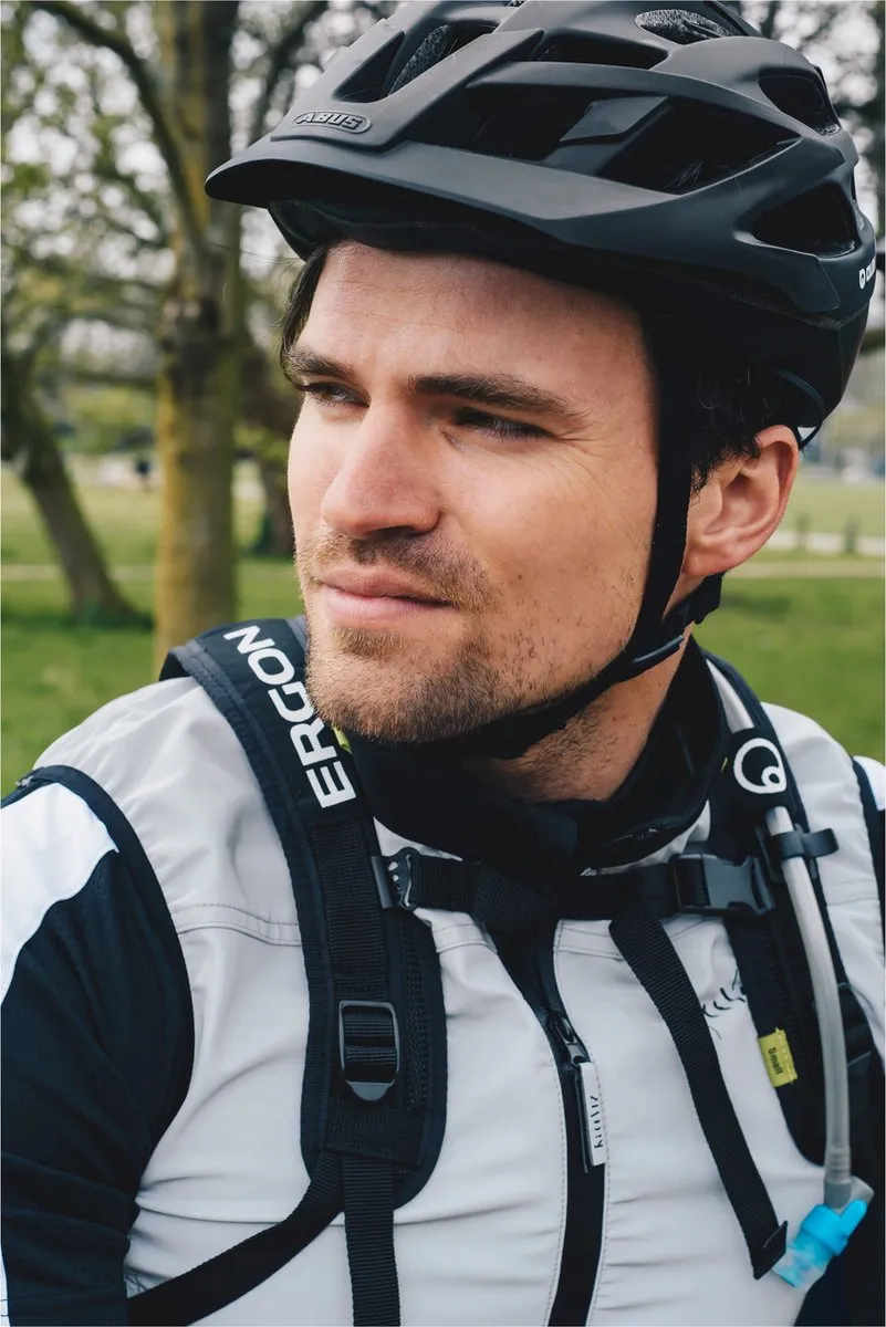ABUS Moventor 2.0 MTB Helm - L - Velvet Black