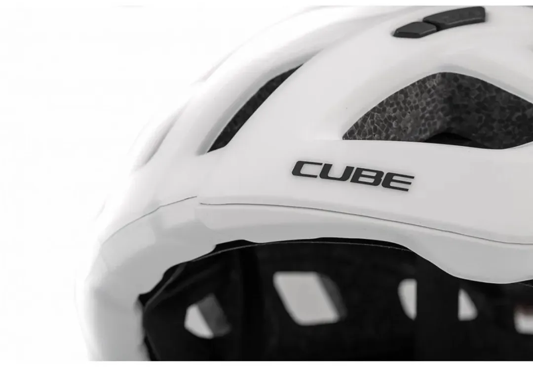 Cube Road Race Helm - 24 Ventilatiegaten - Wit