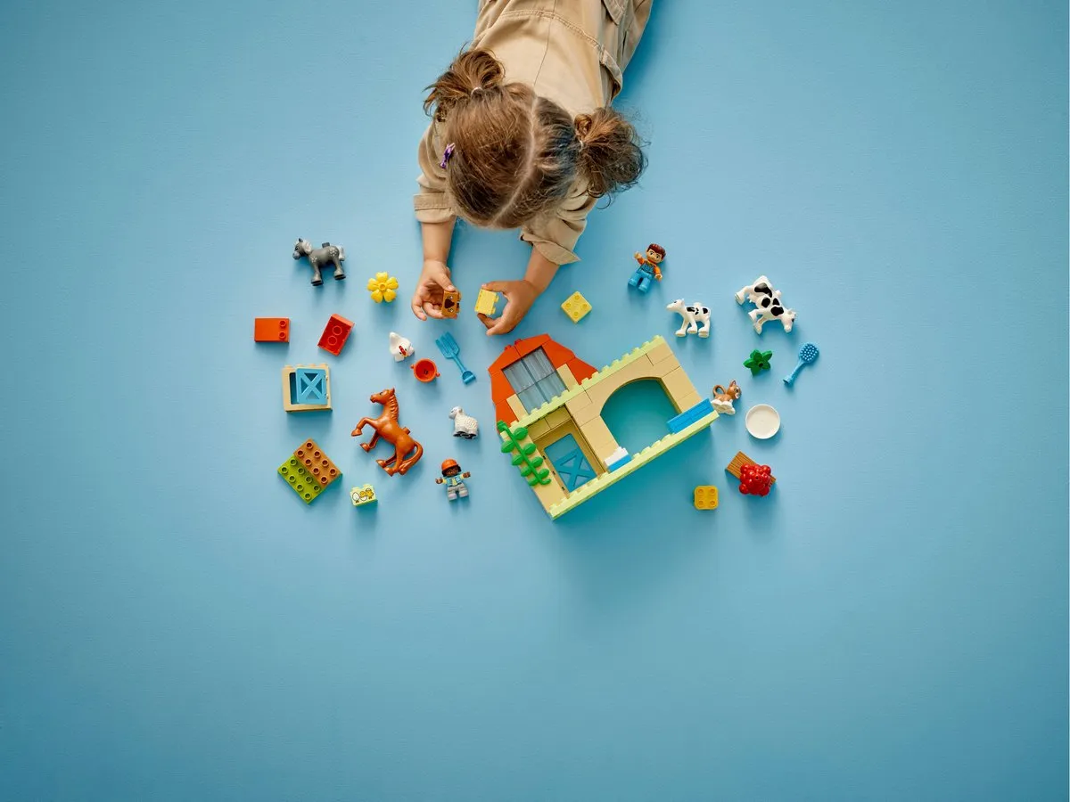 LEGO DUPLO Dieren Verzorgen Op De Boerderij 10416 - 8 Figuren