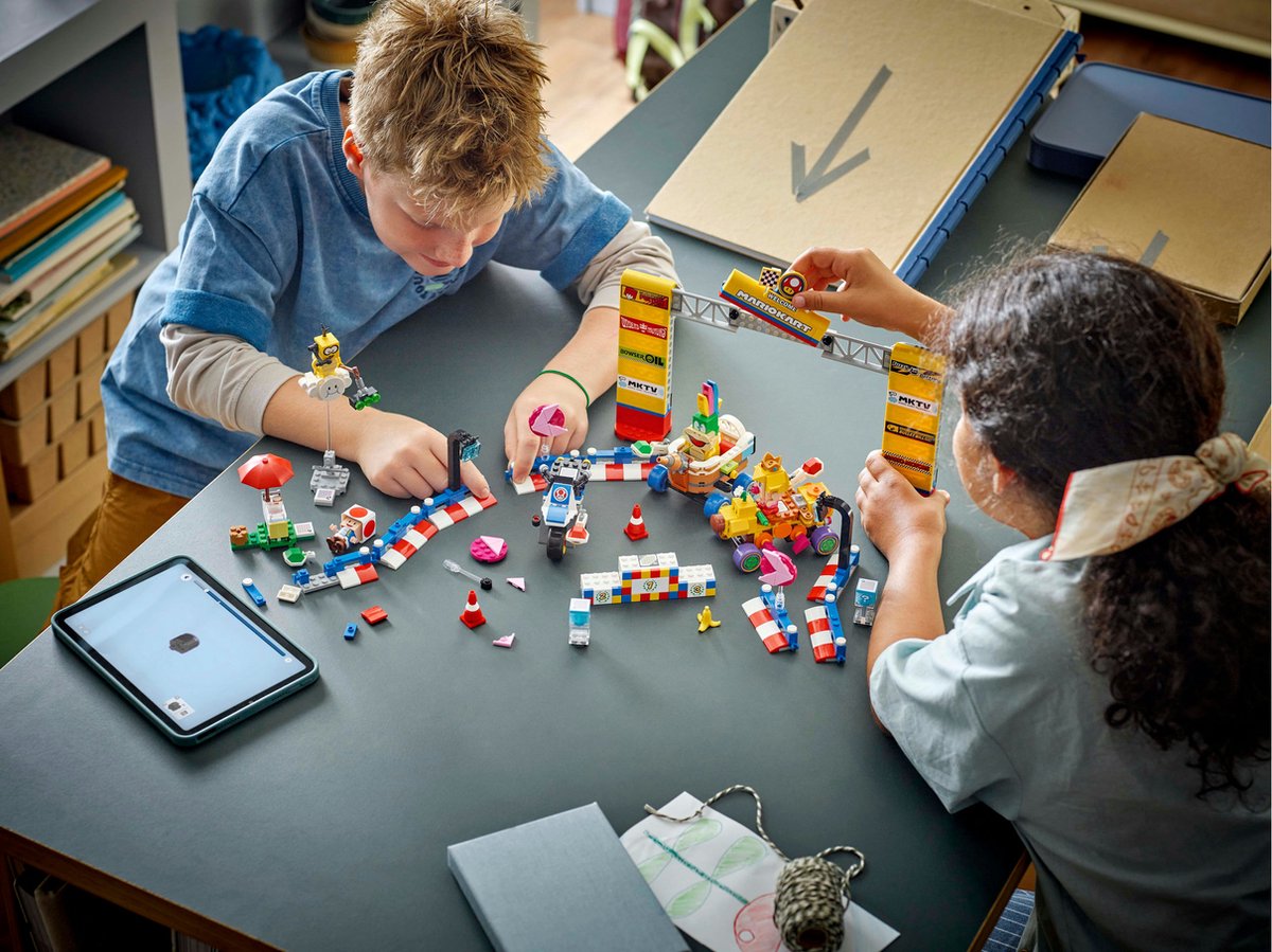 LEGO Mario Kart - Baby Peach en grand prix - 72036