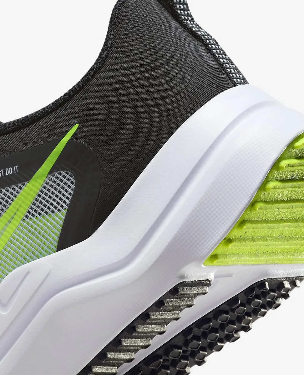 Nike Downshifter 12 Hardloopschoenen 45.5 - Grijs/Groen/Zwart