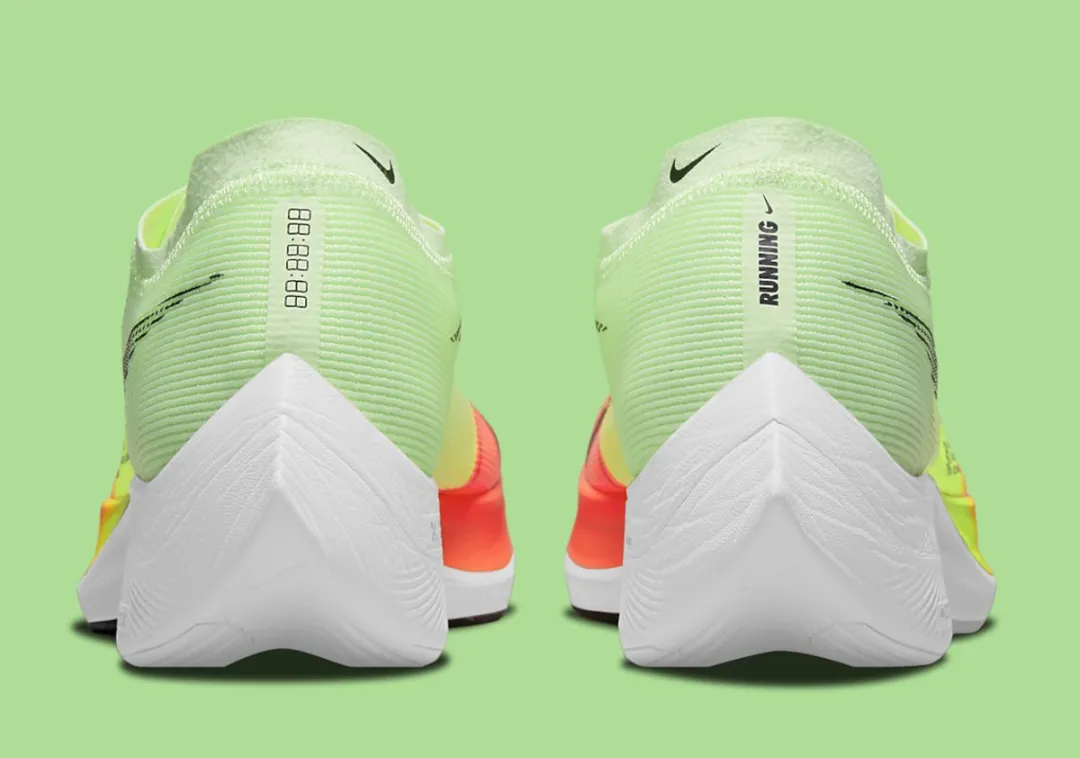 Nike ZoomX Vaporfly Next% 2 - Maat 40 - Volt