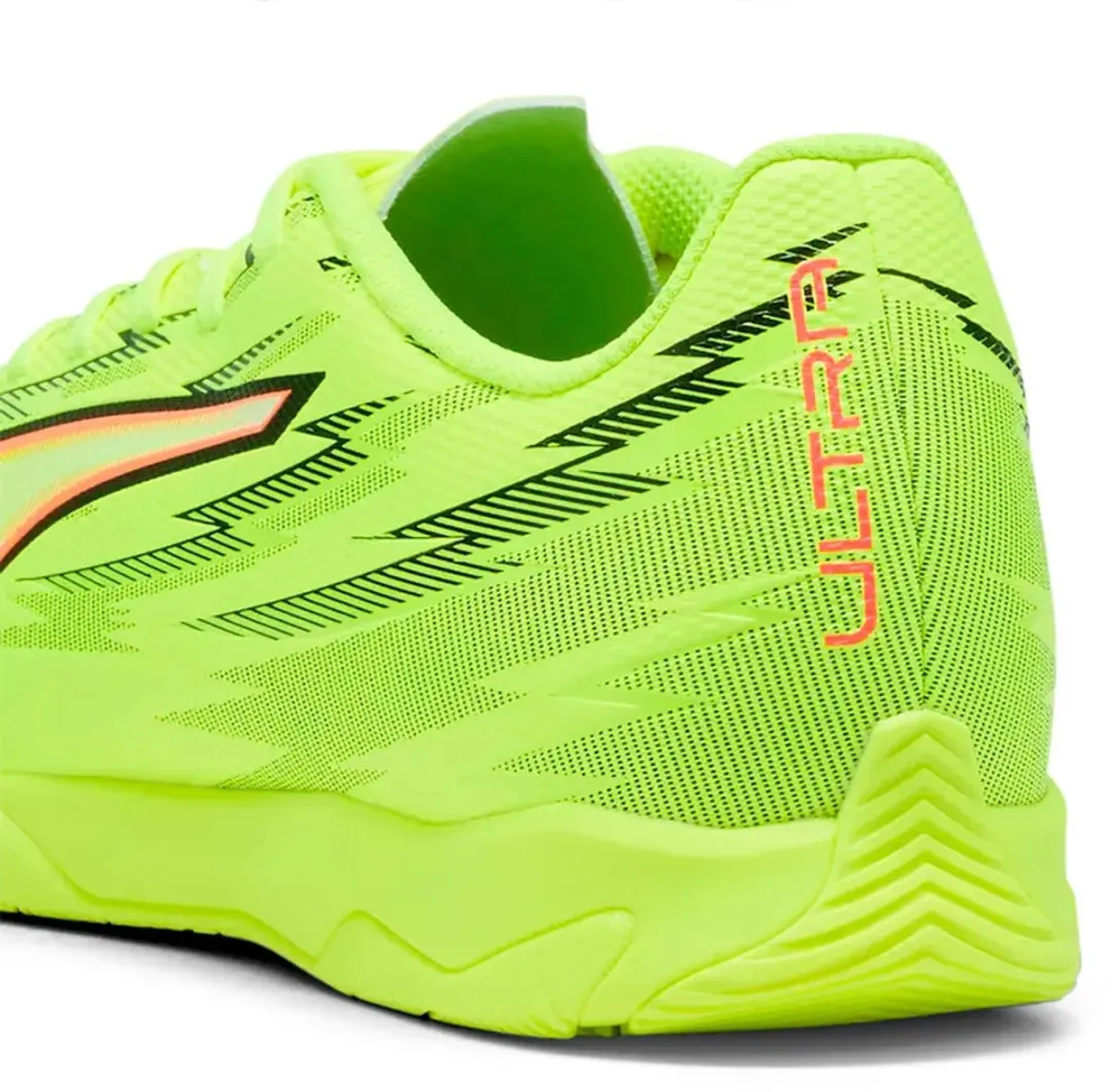 PUMA Ultra 6 Play Zaalschoenen - 38 - Yellow Alert