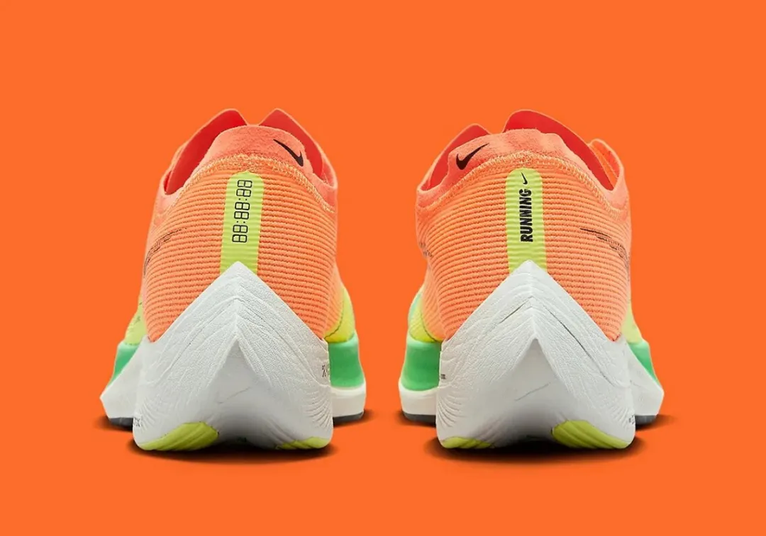 Nike ZoomX Vaporfly Next% 2 - Maat 36 - Peach Cream Green