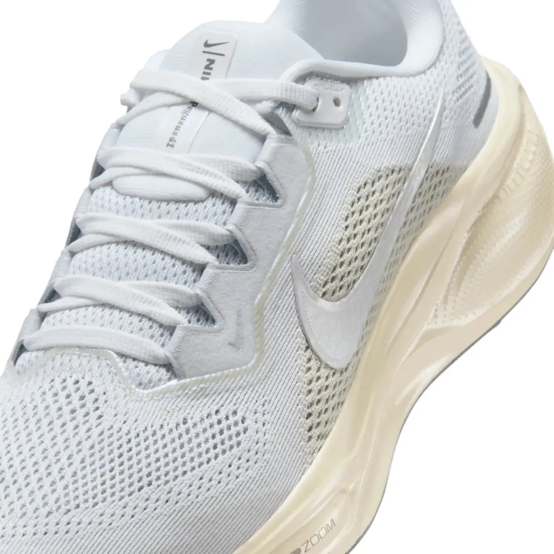 Nike Pegasus 41 ESS Hardloopschoenen IO9914-100 - Maat 40.5 - Witte/Chalk/Sea Glass