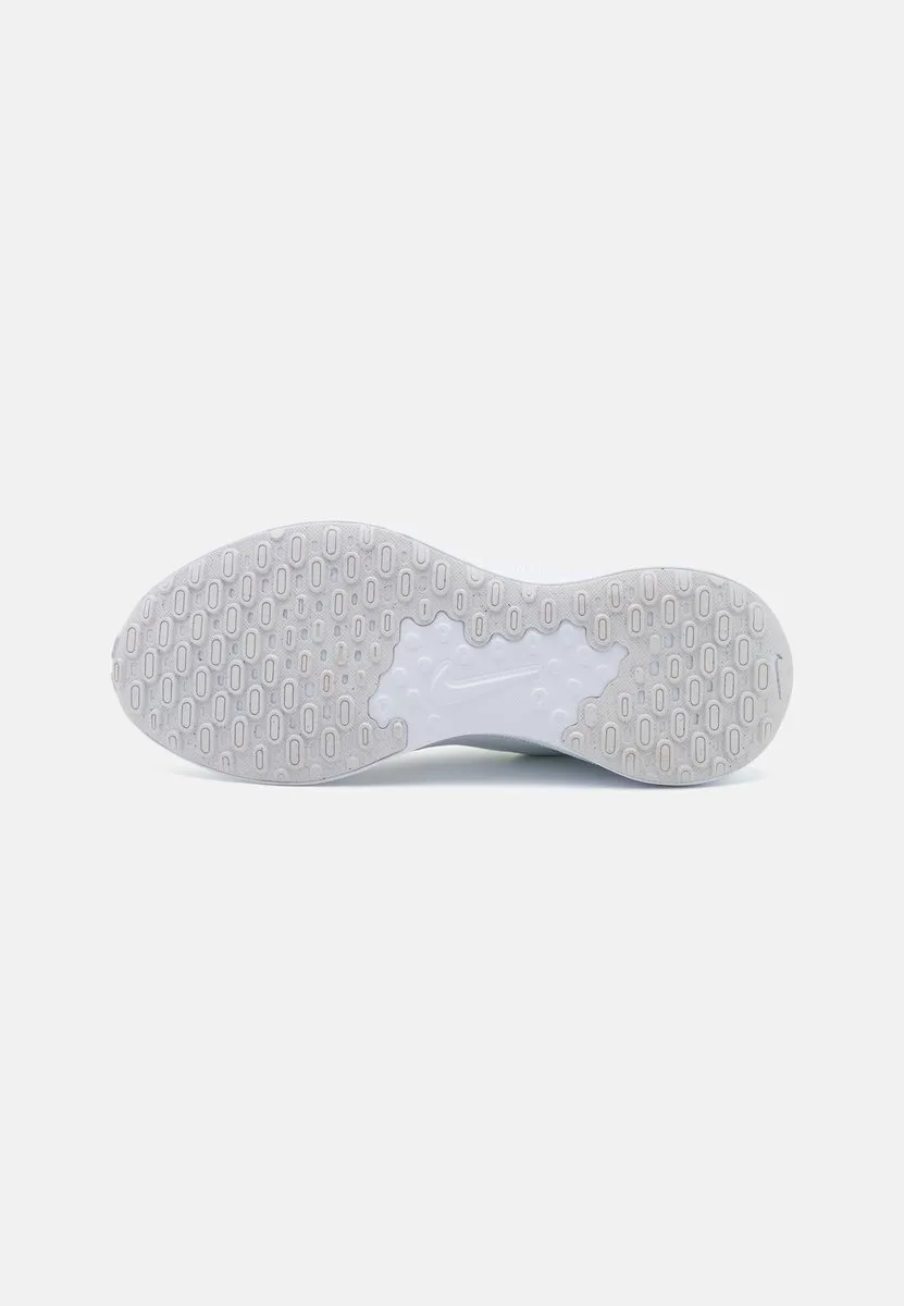 Nike Revolution 7 Dames Sportschoen 44.5 - Wit