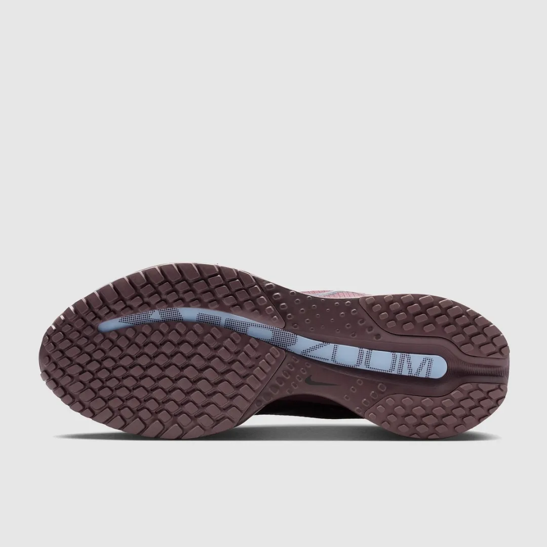 Nike Pegasus Premium Hardloopschoenen Dames - 39 - Bruin