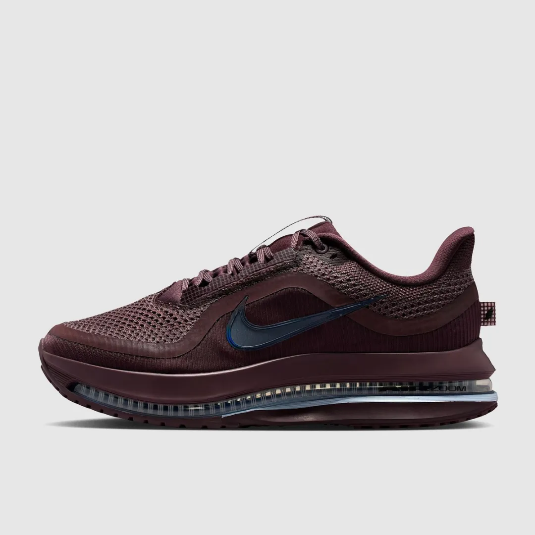 Nike Pegasus Premium Hardloopschoenen Dames - 39 - Bruin