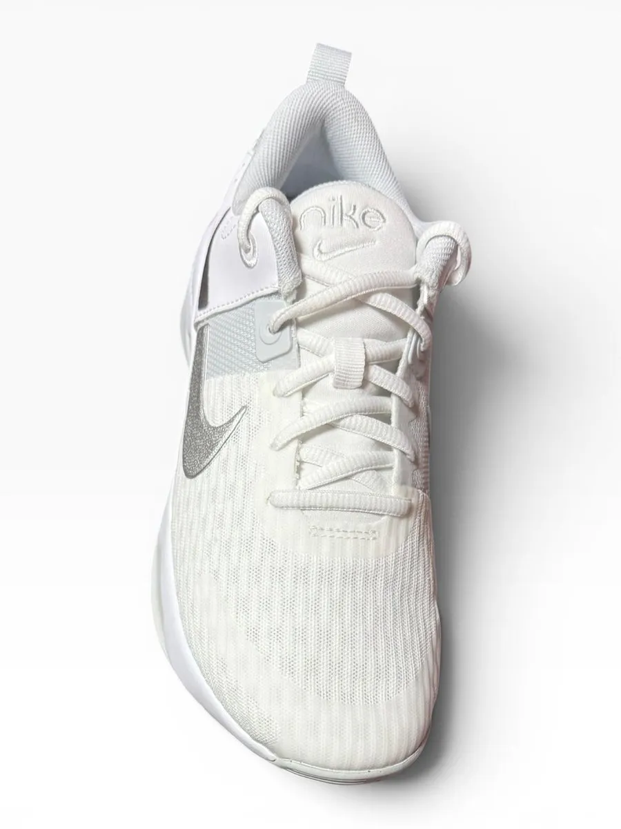 Nike Zoom Bella 6 Sportschoenen - Dames - Wit - Maat 39