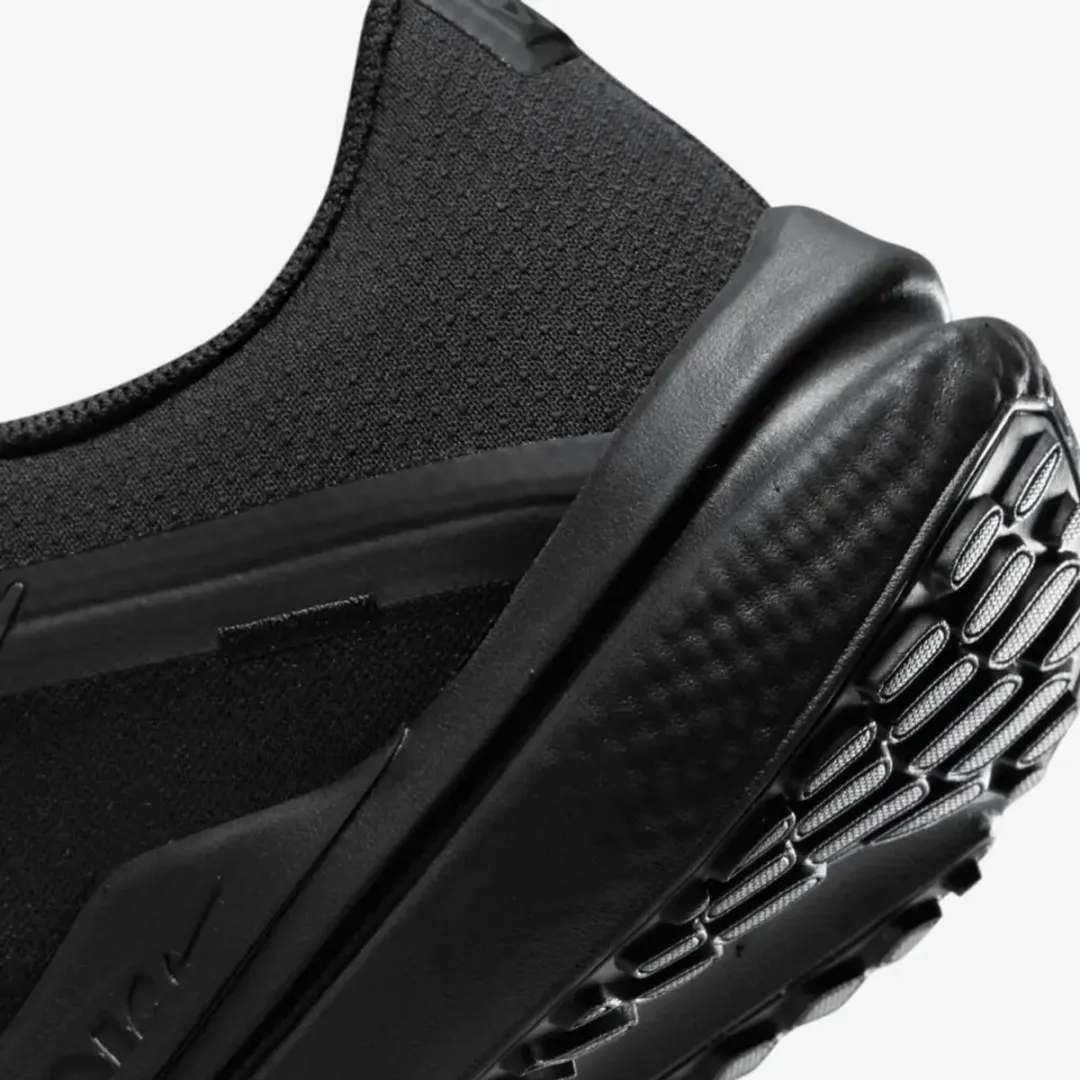 Nike Winflo 10 Hardloopschoenen 45 - Zwart