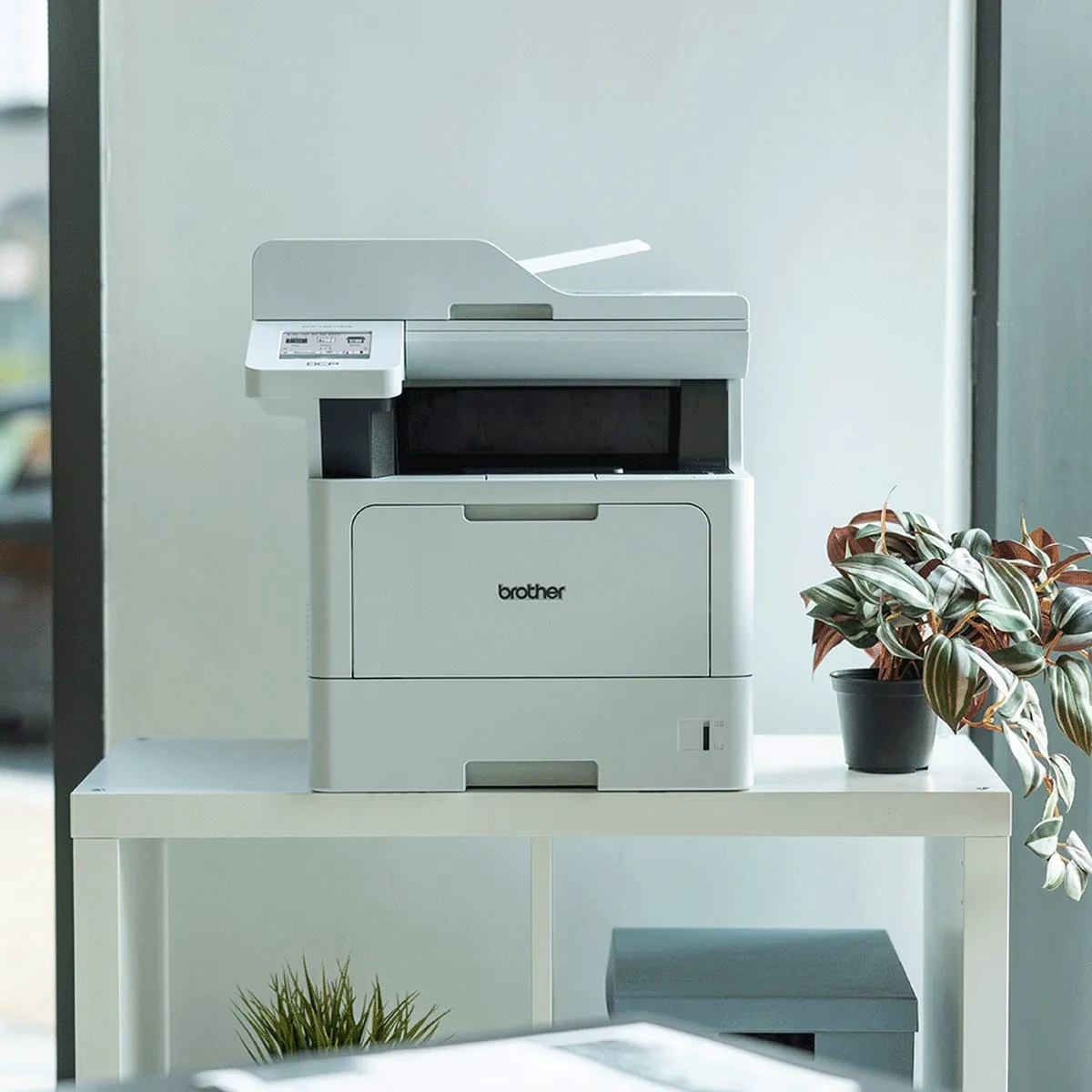 Brother DCP-L5510DW Laserprinter Wit - 250 Vel