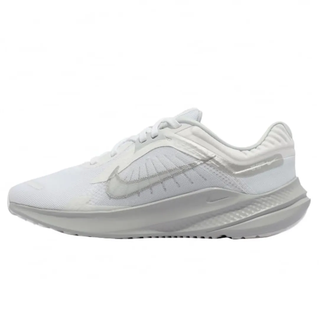 Nike Quest Hardloopschoenen Dames 41 - Wit