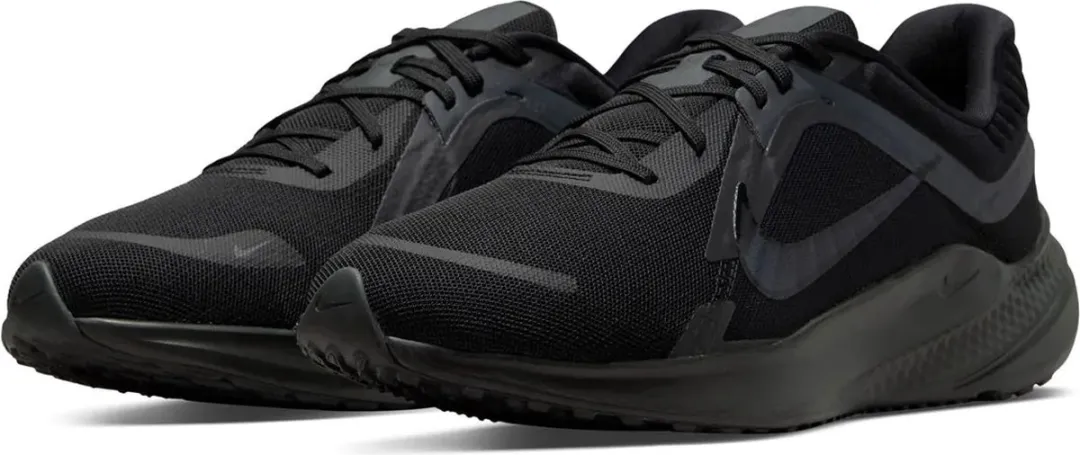 Nike Quest 5 Road Running Schoenen - Maat 42.5 - Zwart