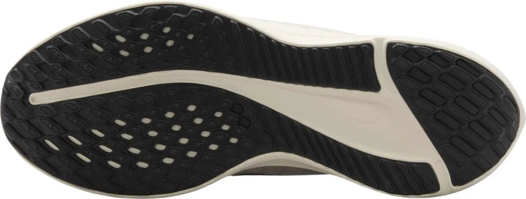 Nike Quest 5 Hardloopschoenen DD9291-104 - Maat 37.5 - Lichtgeel/Zwart/Wit