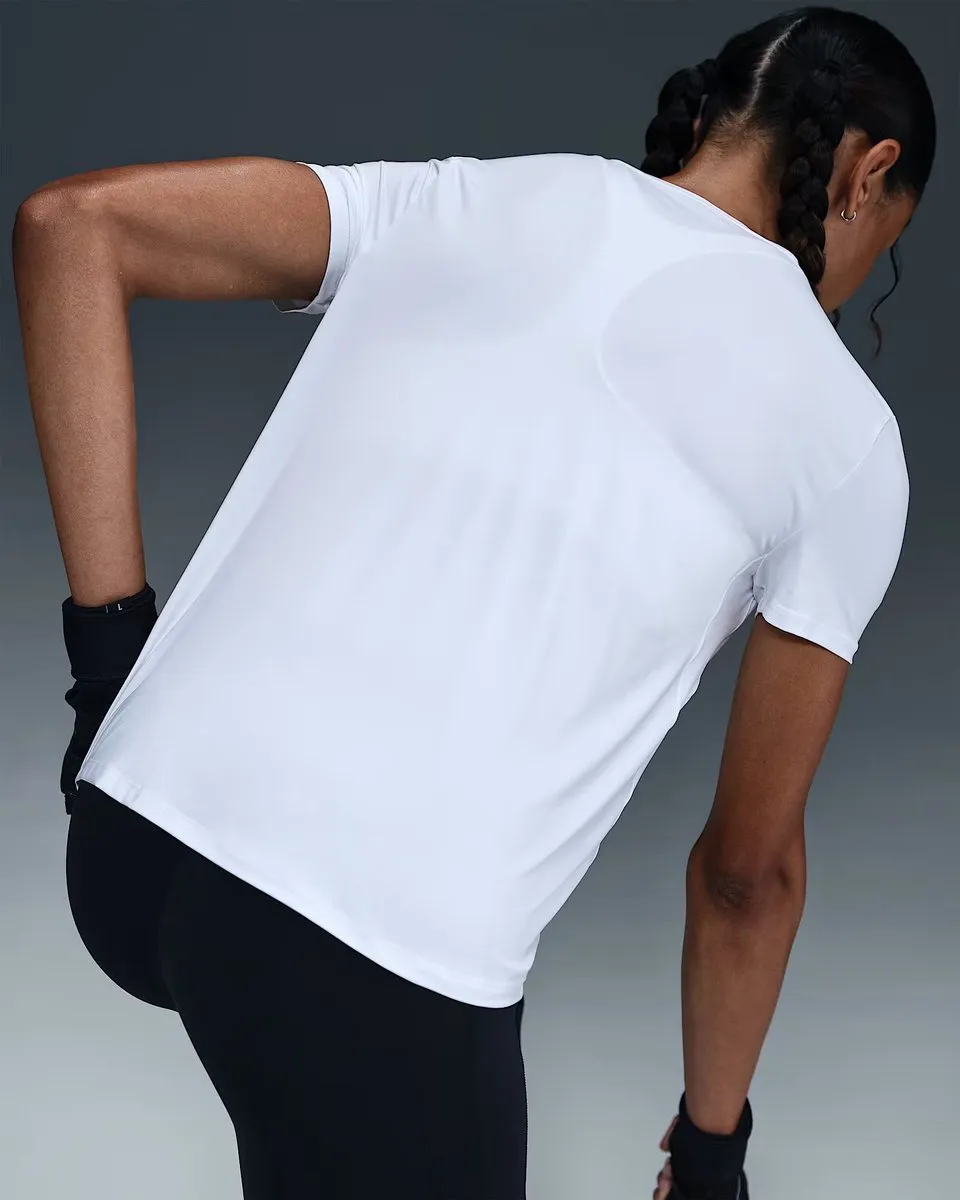 Nike One Classic Dri-FIT T-shirt Dames