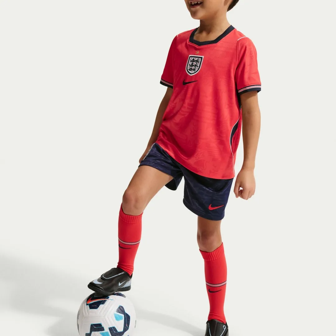 Nike Engeland Tenue WK2026 Junior XS - Rood/Donkerblauw
