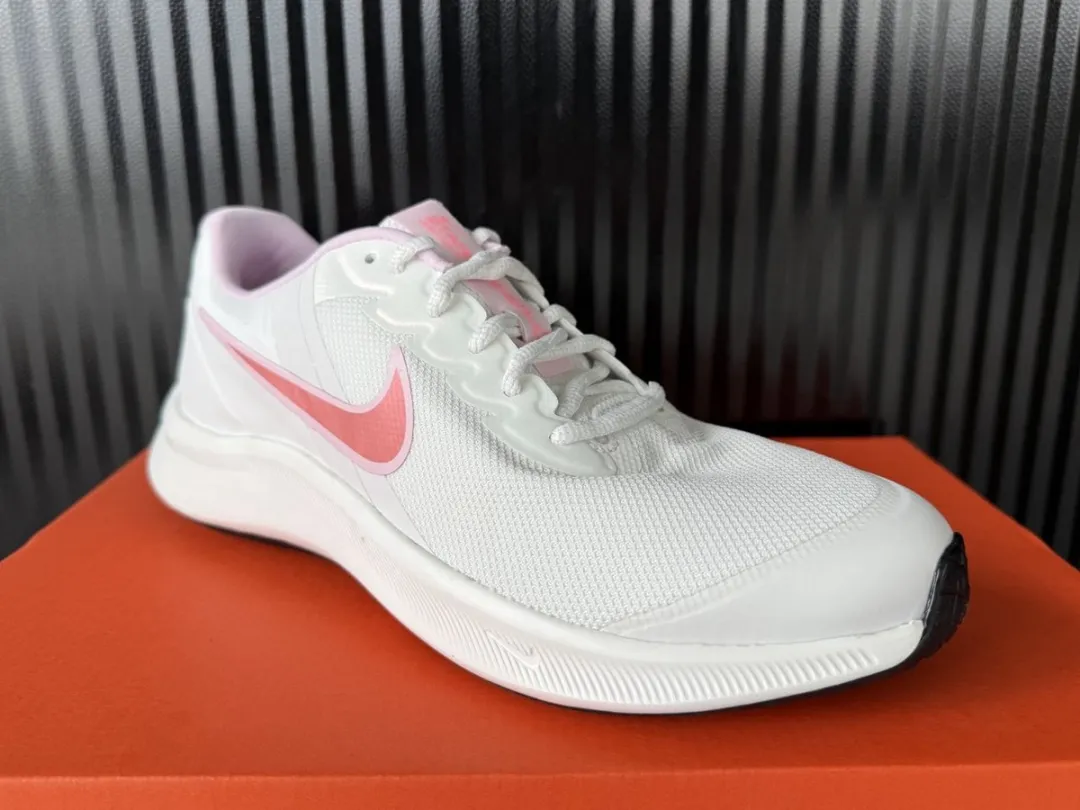 Nike Star Runner 3 SE (GS) Hardloopschoen DQ0662-104 - Wit - Maat 38.5