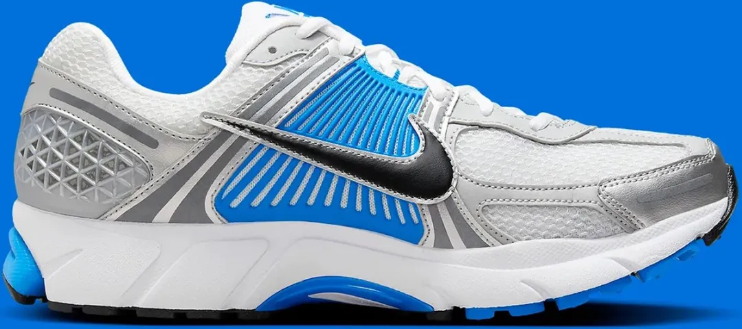 Nike Zoom Vomero 5 FJ4151-100 Sneakers - 45 - Metallic Silver/Photo Blue