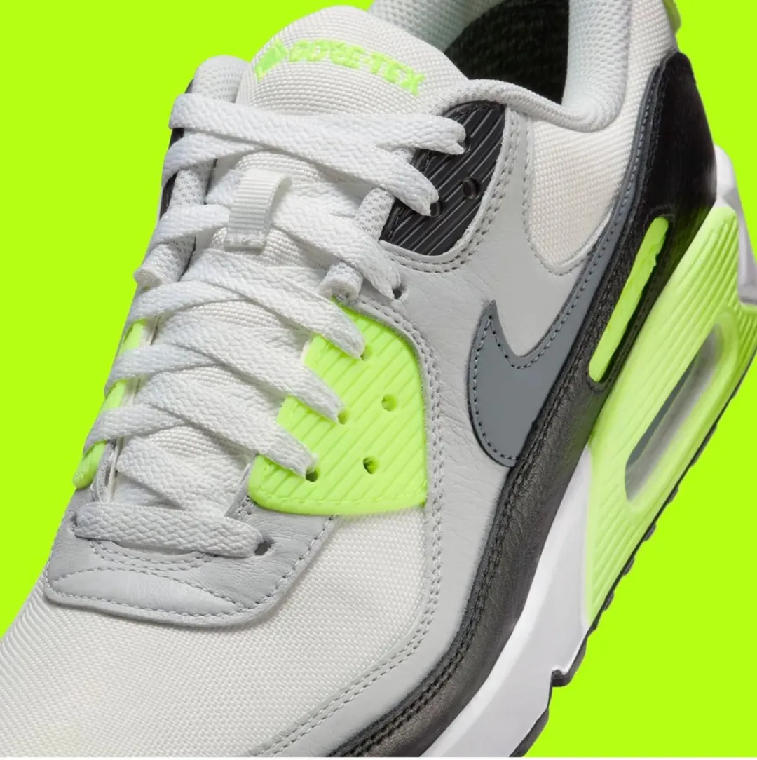 Nike Air Max 90 GORE-TEX FD5810-102 - Maat 40