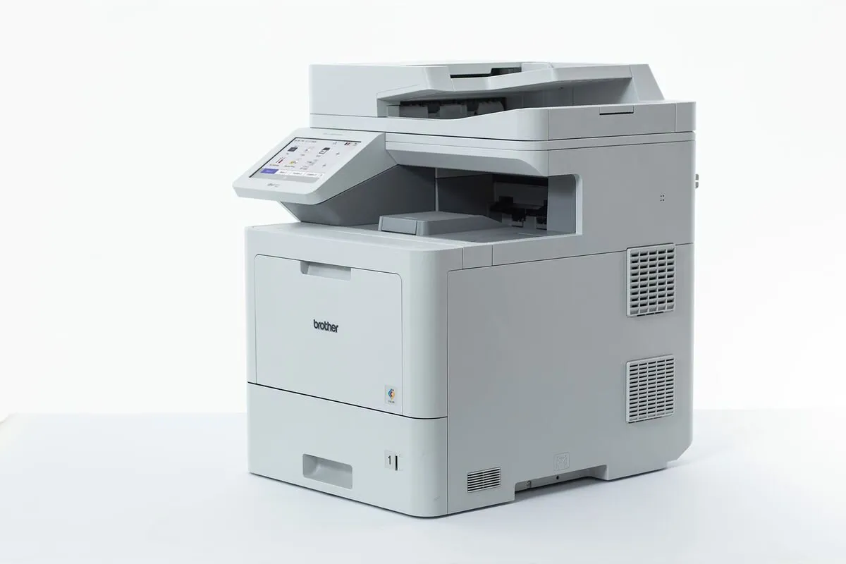 Brother MFC-L9670CDN Kleurenlaserprinter - 40 ppm - 520 Vel