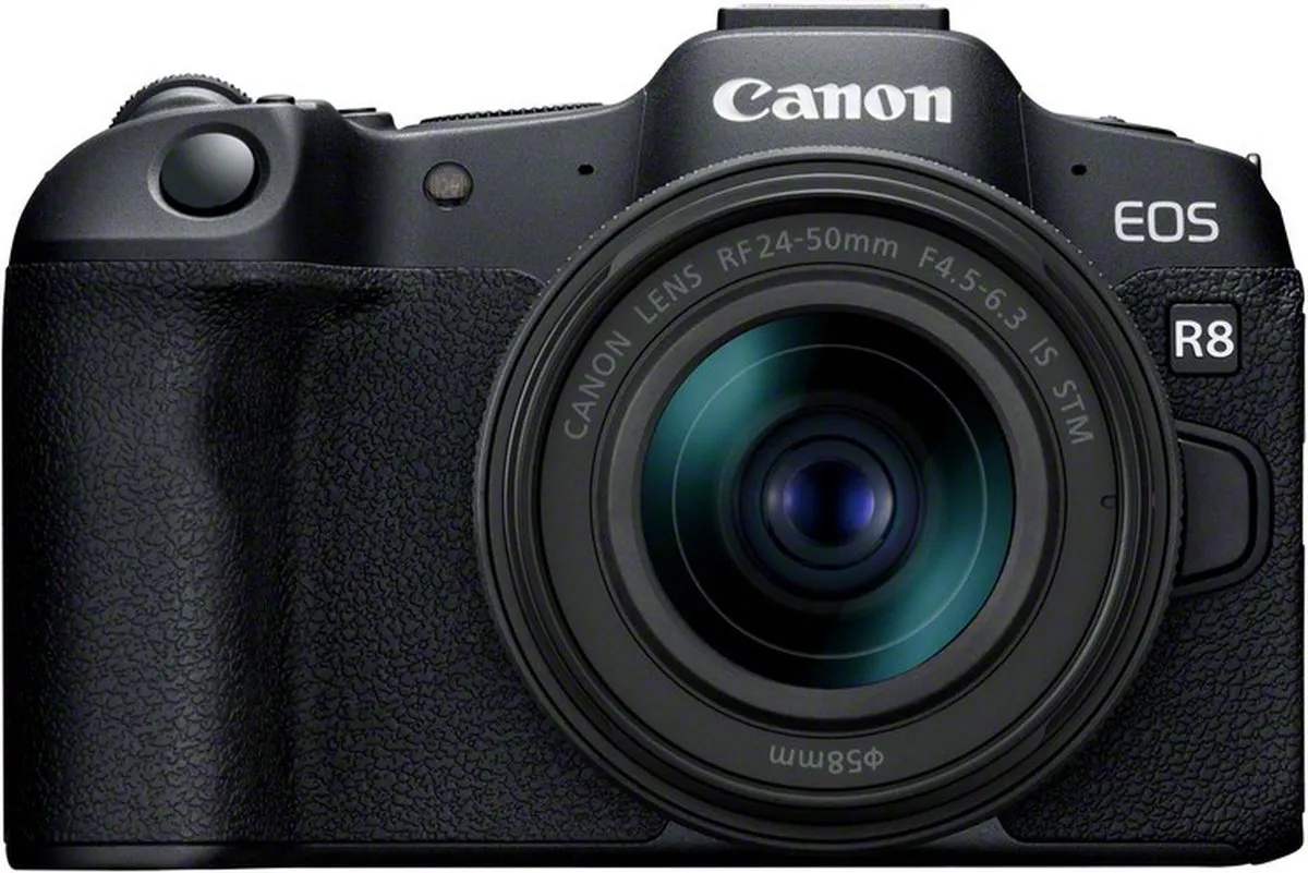 Canon EOS R8 RF 24-50mm IS STM 24.2MP