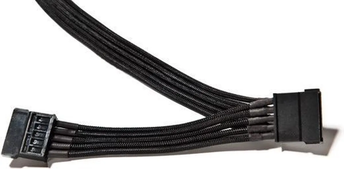 be quiet! CS-3420 Elektriciteitssnoer - Zwart