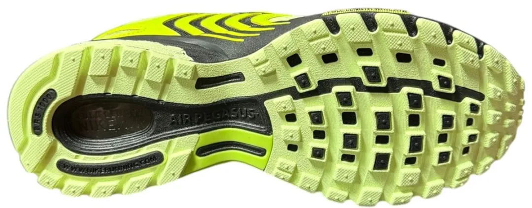 Nike Air Pegasus 2005 Sportschoenen - Maat 39 - Zwart/Groen