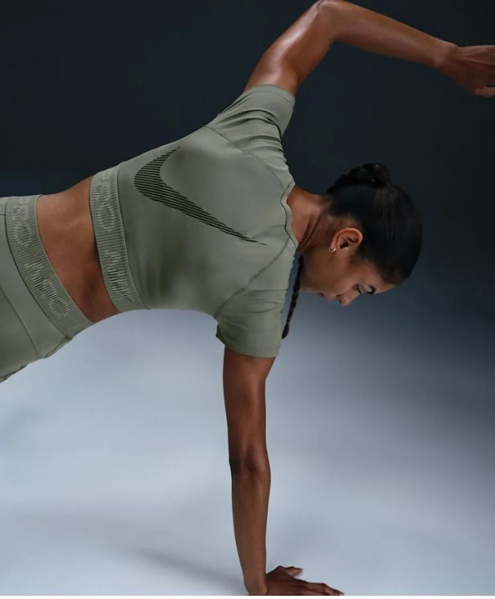 Nike Pro Dri-FIT Crop Top Dames HM6369-320 - Maat S