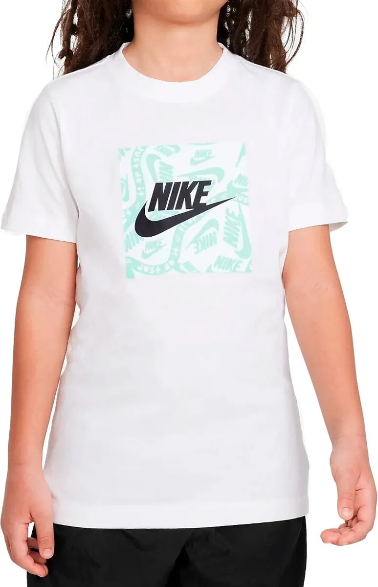 Nike Sportswear GFX Junior T-Shirt FD3929-100