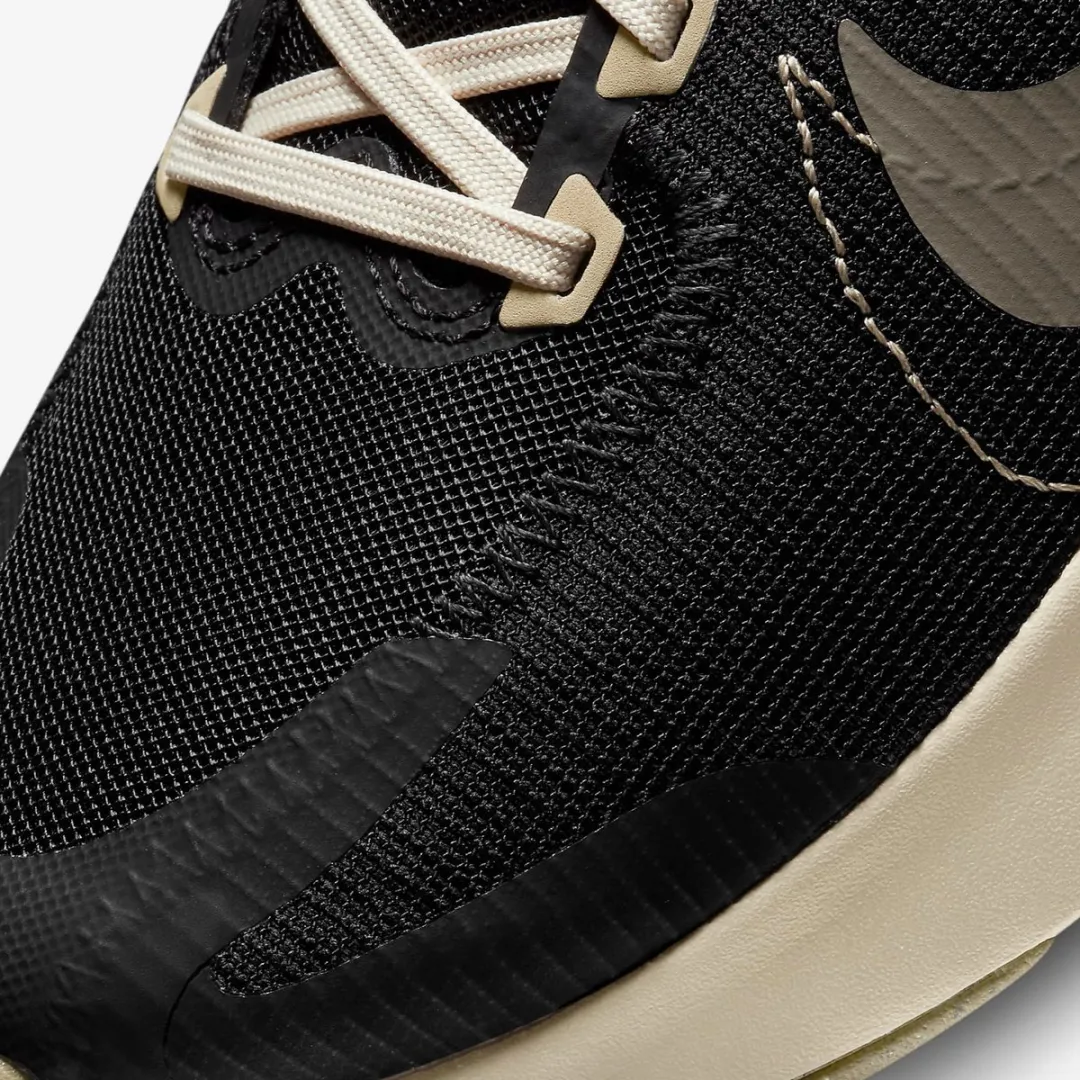Nike Juniper Trail 2 Sportschoenen - Maat 46 - Zwart/Bruin