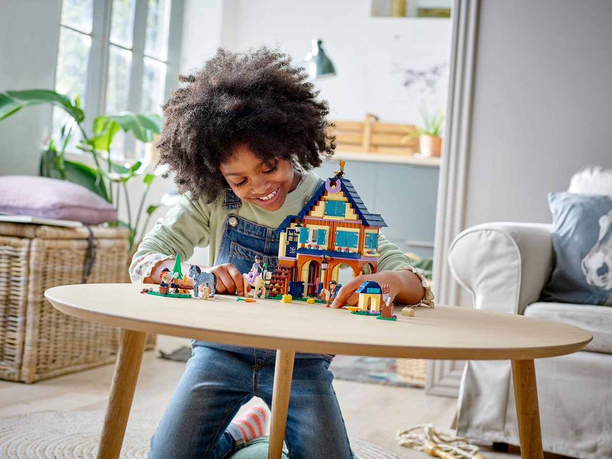 LEGO Friends Paardrijbasis in het Bos - 41683