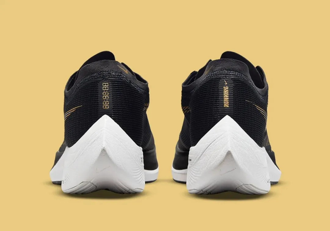 Nike ZoomX Vaporfly Next% 2 - Maat 40 - Black/Gold