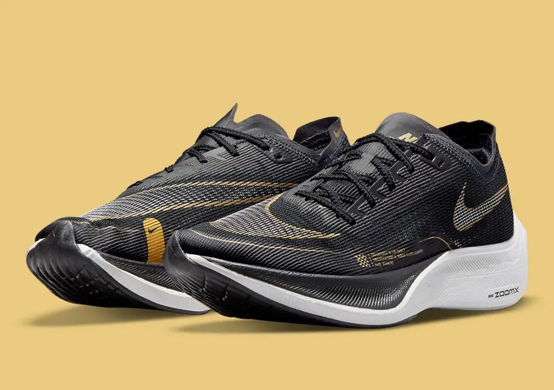 Nike ZoomX Vaporfly Next% 2 - Maat 40 - Black/Gold