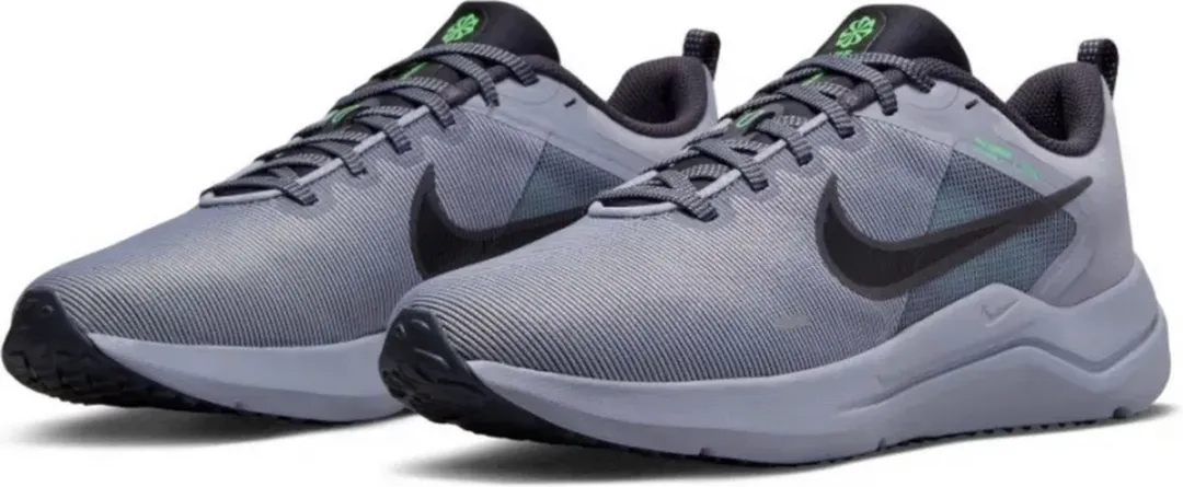 Nike Downshifter 12 Hardloopschoen DD9293-500 - Maat 47.5 - Paars